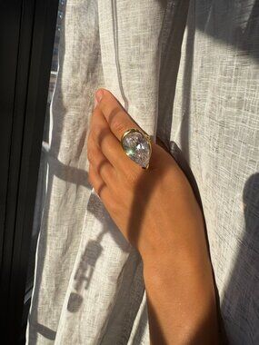 Rare Vintage Tear Drop Ring Gold Tone